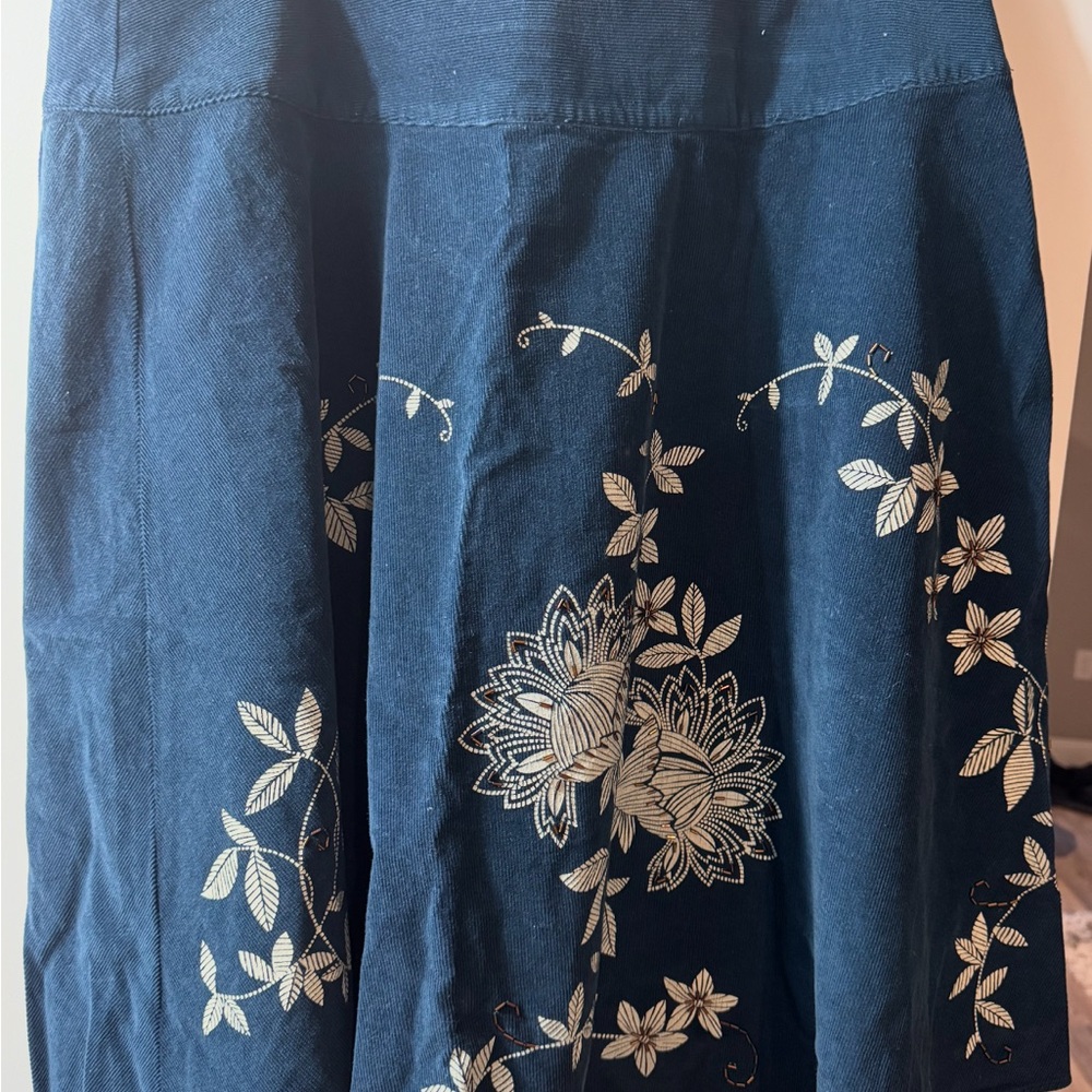 Embroidered Floral Navy Skirt